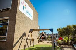 Regenboog L school